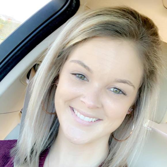 Meet your Posher, Leslie - Picture 1 of 1